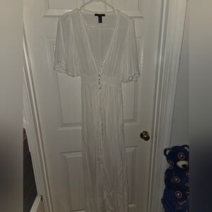 White Maxi TOP with Button Details